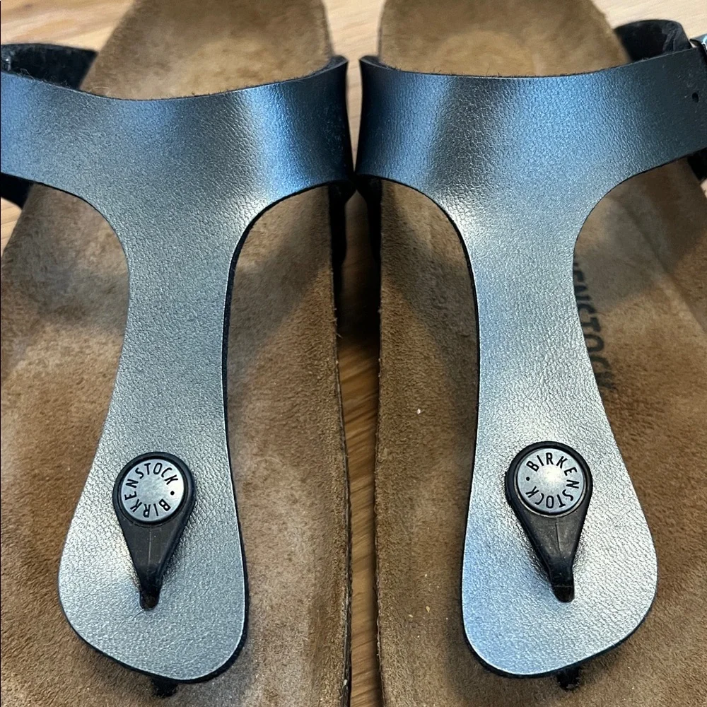 Birkenstock Sz 41 Metallic Gray Thong Sandals - Picture 4 of 6